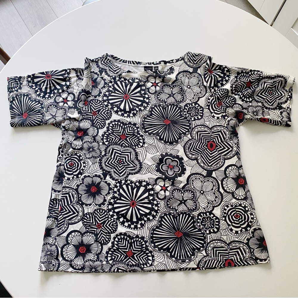 Uniqlo Marimekko Black and White Patterned Cotton Tee
